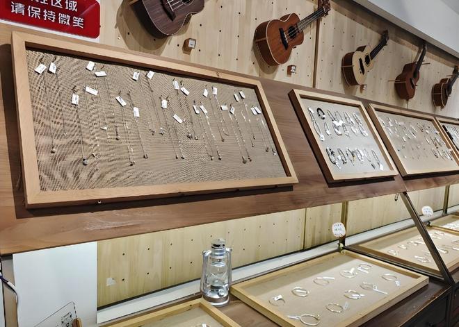 假率超过75%很多人天天用孩子也爱戴开元ky棋牌致癌物超标1179倍造