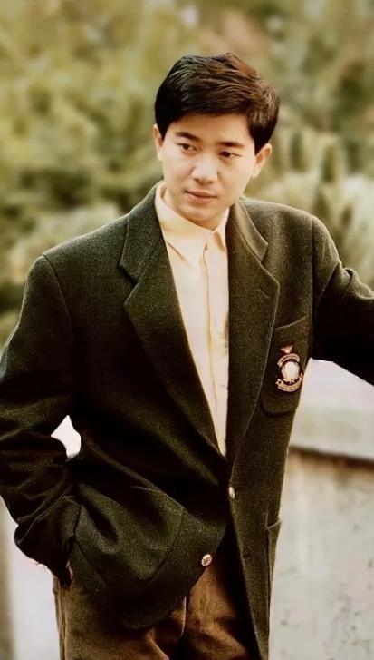 早逝主因不是何超琼原来我们都被骗了开元棋牌王晶终于坦白！陈百强英年(图2)