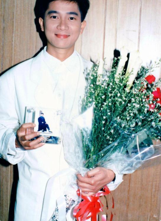 早逝主因不是何超琼原来我们都被骗了开元棋牌王晶终于坦白！陈百强英年(图1)